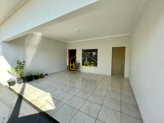 Casa com 200m² 3 quartos e 2 banheiros, à venda, no bairro Jardim dos Ypes em Valentim Gentil