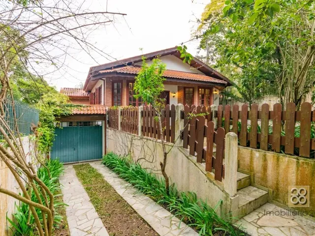 Casa 4 quartos e 2 banheiros, à venda, no bairro Barreirinha em Curitiba