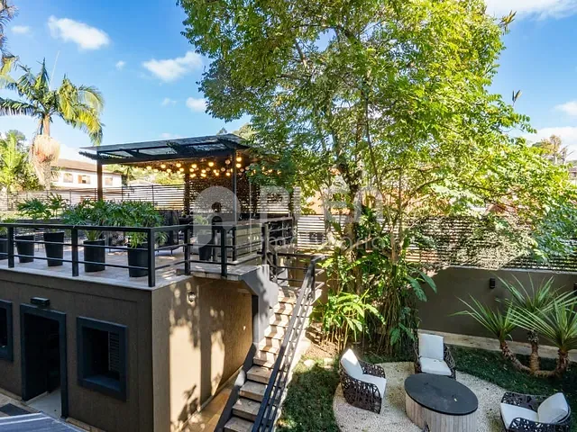 Casa com 1300m² 5 quartos e 10 banheiros, para alugar, no bairro Morumbi em São Paulo