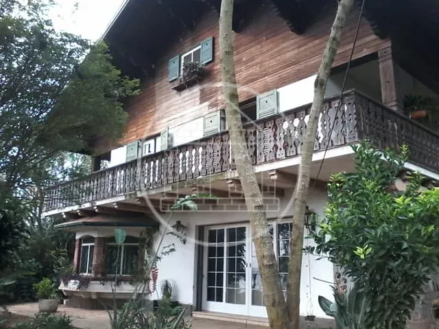Casa com 1350m² 5 quartos e 1 banheiro, à venda, no bairro Guarapiranga em São Paulo