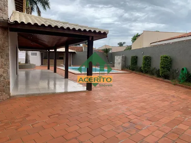 Casa com 660m² 4 quartos e 6 banheiros, à venda, no bairro Ipanema em Araçatuba