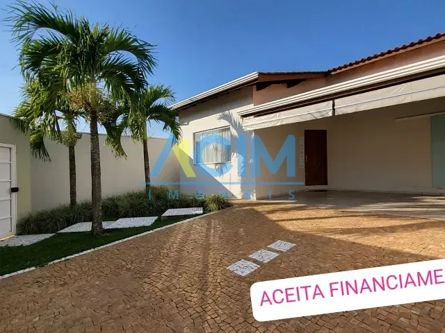 Casa com 250m² 3 quartos e 2 banheiros, à venda, no bairro Nova Jaguariúna II em Jaguariúna