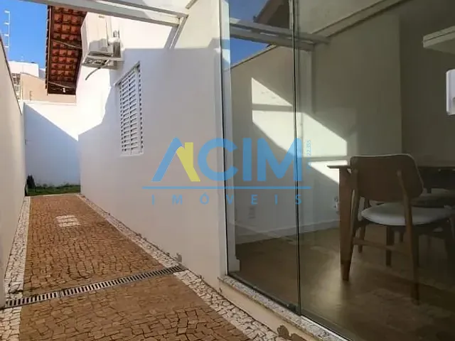 Casa com 250m² 3 quartos e 2 banheiros, à venda, no bairro Nova Jaguariúna II em Jaguariúna