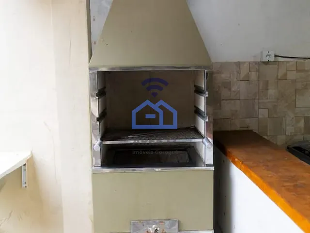 Casa com 240m² 3 quartos e 2 banheiros, à venda, no bairro Sumaré em Caraguatatuba