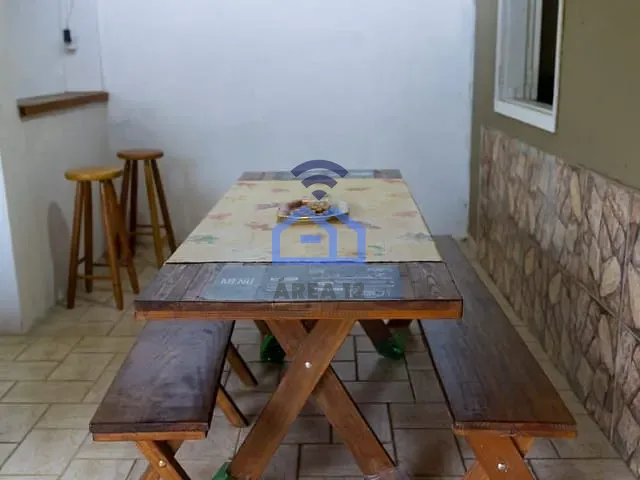 Casa com 240m² 3 quartos e 2 banheiros, à venda, no bairro Sumaré em Caraguatatuba