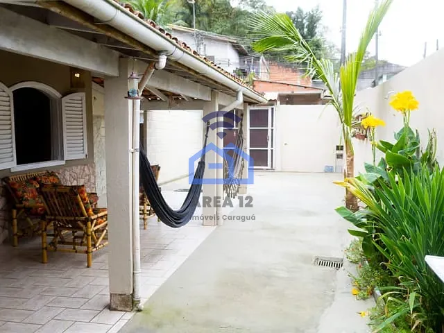Casa com 240m² 3 quartos e 2 banheiros, à venda, no bairro Sumaré em Caraguatatuba