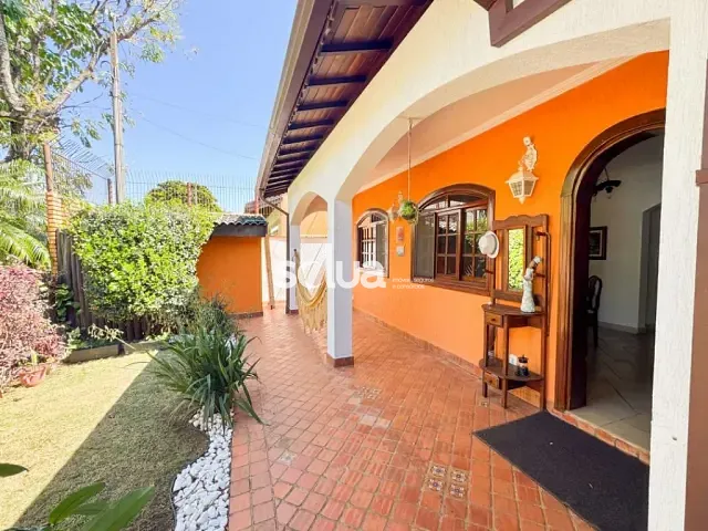 Casa com 288m² 4 quartos e 6 banheiros, à venda, no bairro Parque da Hípica em Campinas