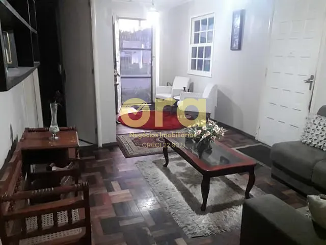 Casa com 272m² 3 quartos e 2 banheiros, à venda, no bairro Três Vendas em Pelotas