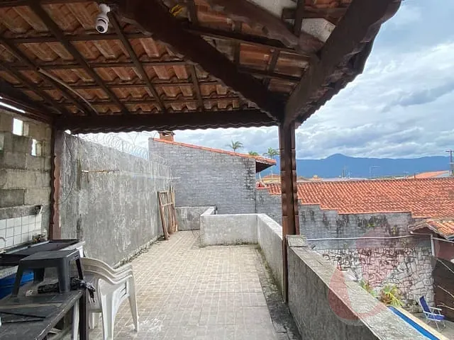 Casa com 324m² 4 quartos e 1 banheiro, à venda, no bairro Caiçara em Praia Grande