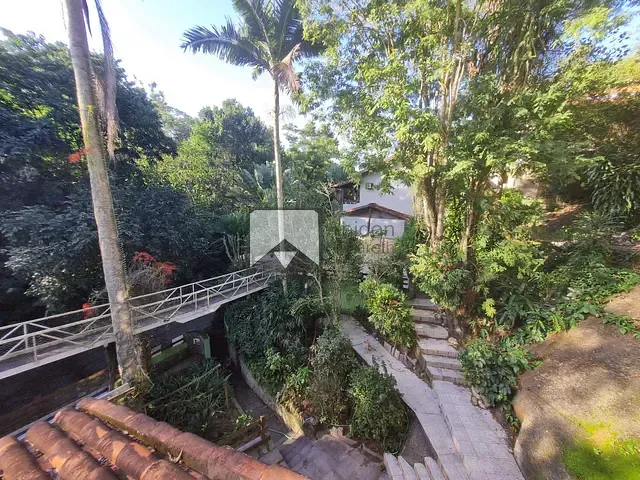 Casa com 1600m² 4 quartos e 4 banheiros, à venda, no bairro Vila Progresso em Niterói