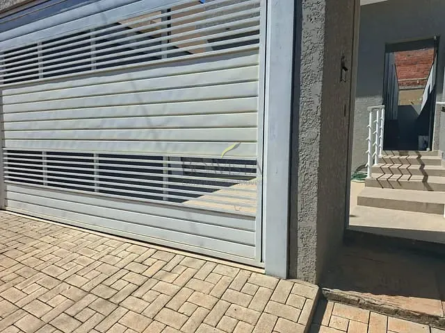 Casa 3 quartos e 2 banheiros, à venda, no bairro Jardim São Lourenço em Bragança Paulista