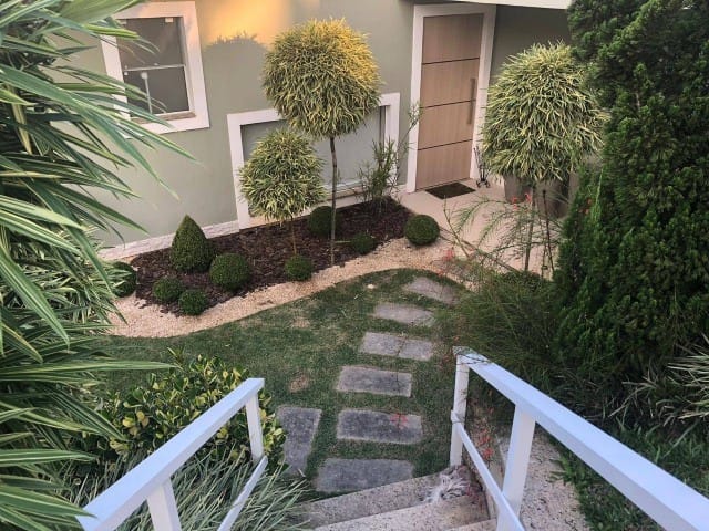 Casa com 810m², à venda, no bairro Mosela em Petrópolis