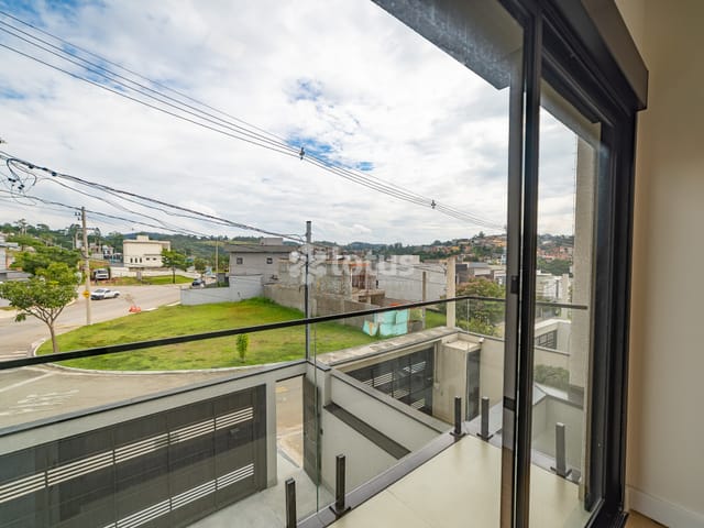Casa com 150m² 3 quartos e 3 banheiros, à venda, no bairro Nova Jaguari em Santana de Parnaíba