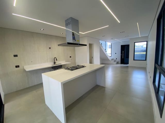 Casa com 150m² 3 quartos e 1 banheiro, à venda, no bairro Nova Jaguari em Santana de Parnaíba