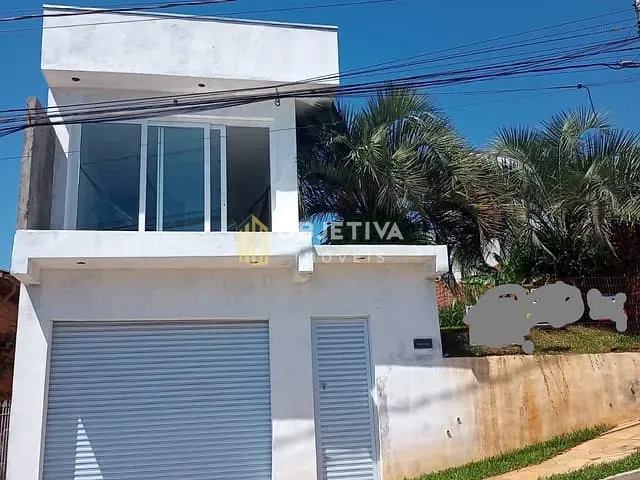 Casa com 363m² 2 quartos e 2 banheiros, à venda, no bairro Boa Saúde em Novo Hamburgo