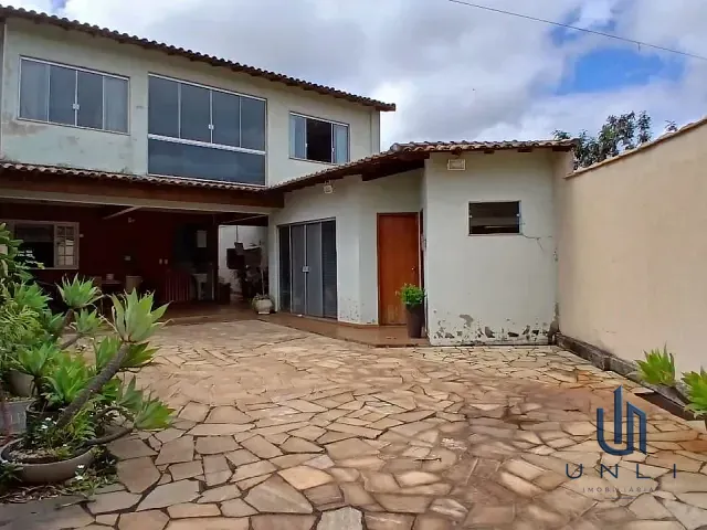 Casa 3 quartos e 2 banheiros, à venda, no bairro Jardim Belvedere em Volta Redonda