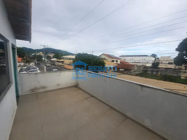 Casa com 360m², para alugar, no bairro Centro em Maricá