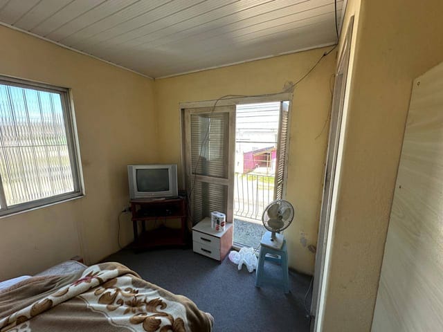 Casa com 700m² 1 quarto e 2 banheiros, à venda, no bairro Três Vendas em Pelotas