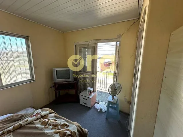 Casa com 700m² 1 quarto e 2 banheiros, à venda, no bairro Três Vendas em Pelotas