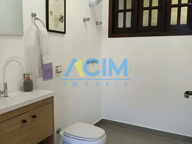 Casa com 325m² 3 quartos e 2 banheiros, à venda, no bairro Centro em Jaguariúna