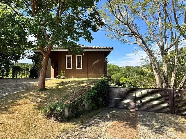 Casa 4 quartos e 3 banheiros, à venda, no bairro LIMAS em Joanópolis