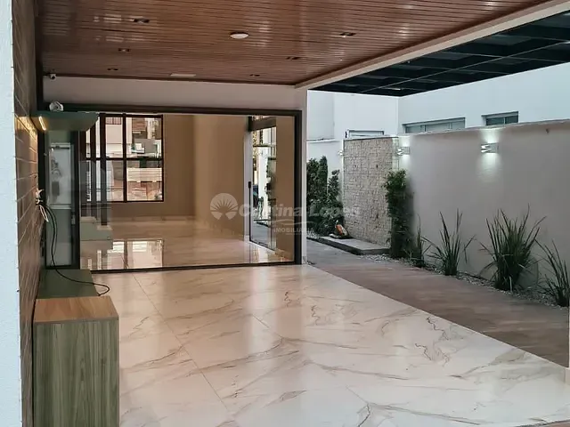 Casa 4 quartos e 4 banheiros, à venda, no bairro Uruguai em Teresina