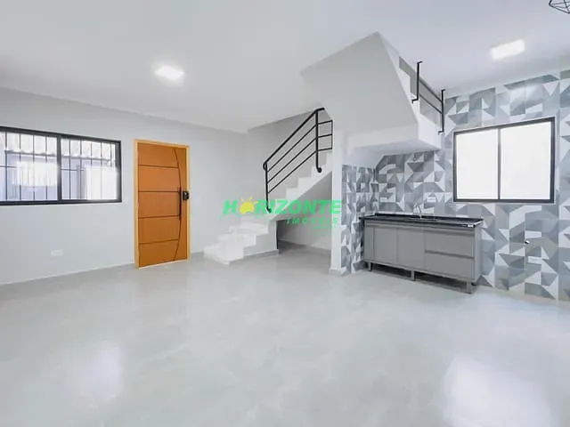 Sobrado com 110m² 3 quartos e 3 banheiros, à venda, no bairro Jardim Paulista em São José dos Campos