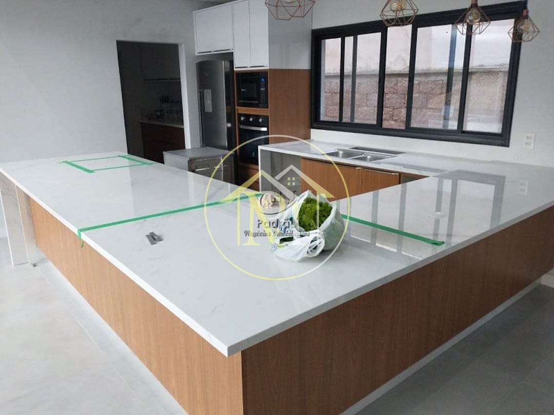 Casa à venda com 4 quartos, 295m² - Foto 9