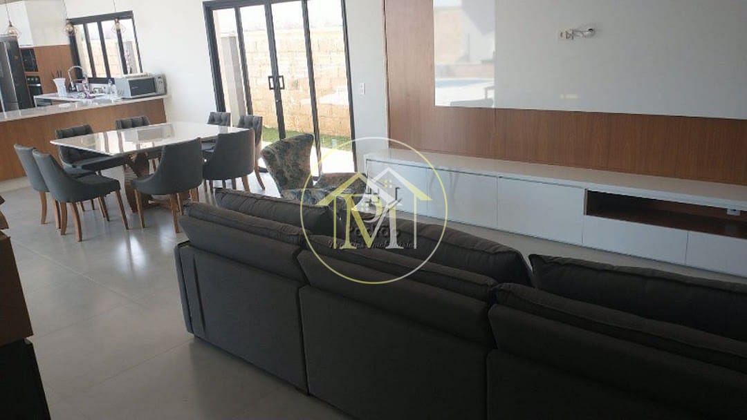 Casa à venda com 4 quartos, 295m² - Foto 2