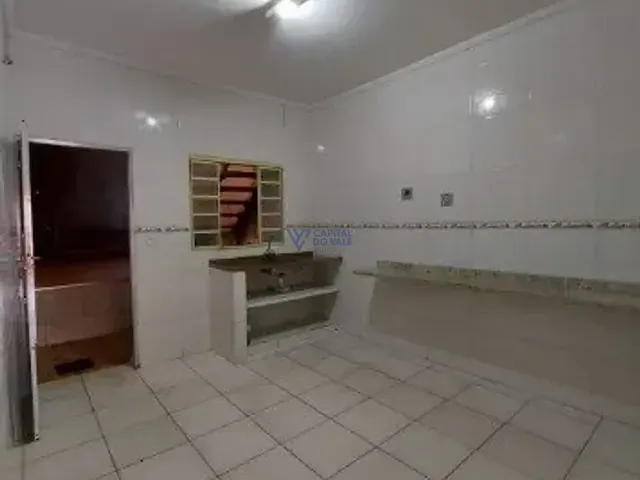 Casa para alugar, no bairro Jardim das Indústrias em São José dos Campos