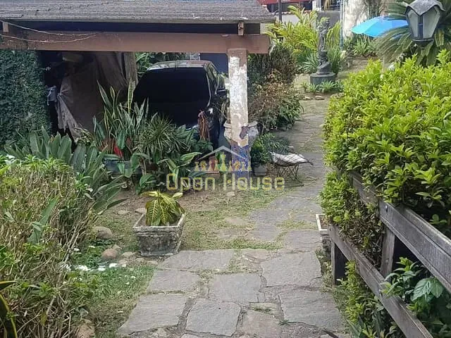 Casa com 816m² 5 quartos e 3 banheiros, à venda, no bairro Centro em Barra Mansa