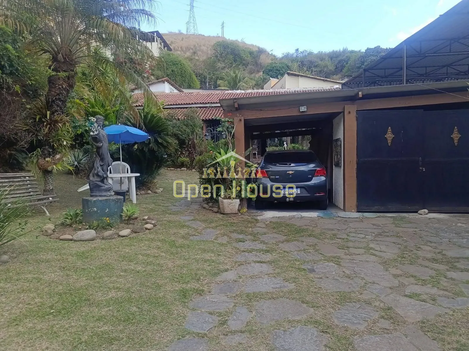 Casa, 5 quartos, 249 m² - Foto 2