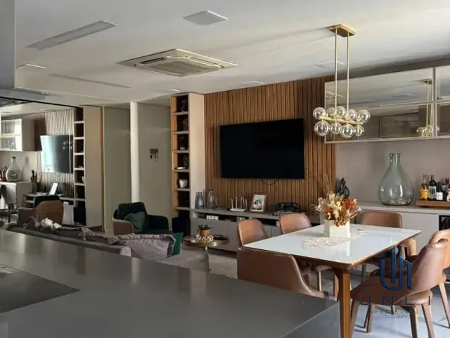 Casa 6 quartos e 5 banheiros, à venda, no bairro Morada da Colonia I em Barra Mansa