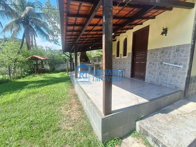 Casa 3 quartos e 2 banheiros, para alugar, no bairro Araçatiba em Maricá
