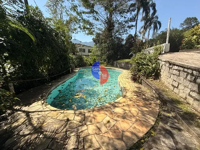 Casa com 1092m² 5 quartos e 3 banheiros, à venda, no bairro Caneca Fina em Guapimirim