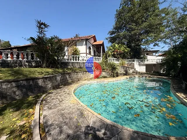 Casa com 1092m² 5 quartos e 3 banheiros, à venda, no bairro Caneca Fina em Guapimirim