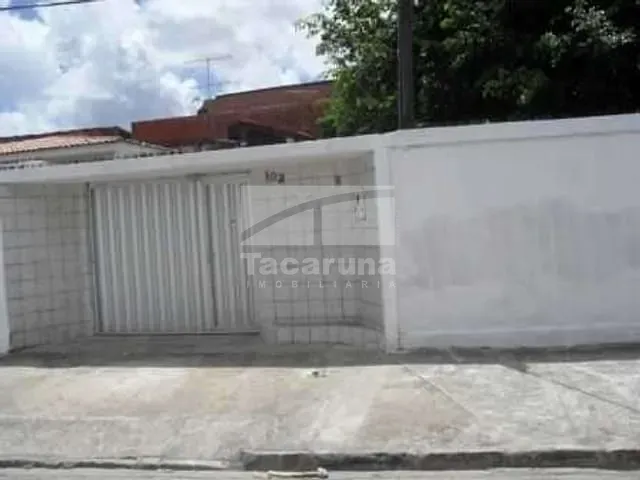 Casa com 547m² 3 quartos e 1 banheiro, à venda, no bairro Macaxeira em Recife