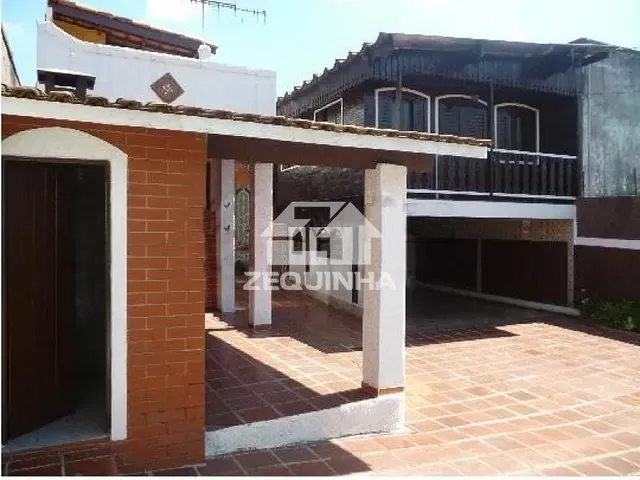 Casa com 250m² 3 quartos e 2 banheiros, à venda, no bairro Bela Vista em Osasco