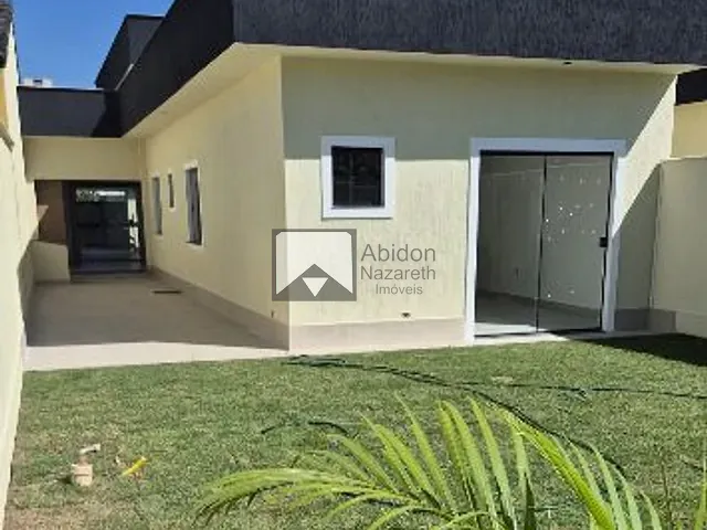 Casa com 300m² 3 quartos e 2 banheiros, à venda, no bairro Jardim Atlântico Oeste (Itaipuaçu) em Maricá
