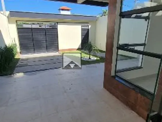 Casa com 300m² 3 quartos e 2 banheiros, à venda, no bairro Jardim Atlântico Oeste (Itaipuaçu) em Maricá