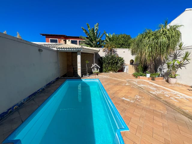 Casa 3 quartos e 2 banheiros, para alugar, no bairro Jardim Atlântico Oeste (Itaipuaçu) em Maricá