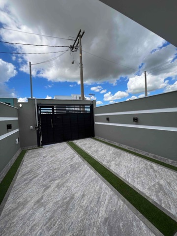 Casa com 90m² 3 quartos e 4 banheiros, à venda, no bairro Residencial Village em Campos dos Goytacazes