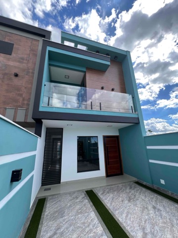 Casa com 90m² 3 quartos e 4 banheiros, à venda, no bairro Residencial Village em Campos dos Goytacazes