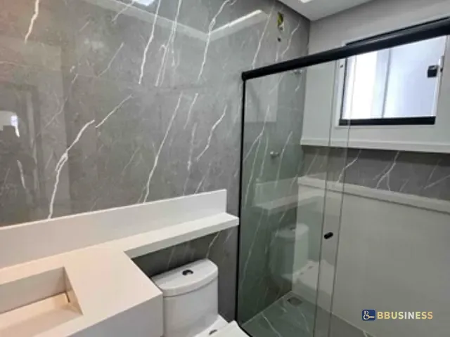 Casa com 90m² 3 quartos e 4 banheiros, à venda, no bairro Residencial Village em Campos dos Goytacazes
