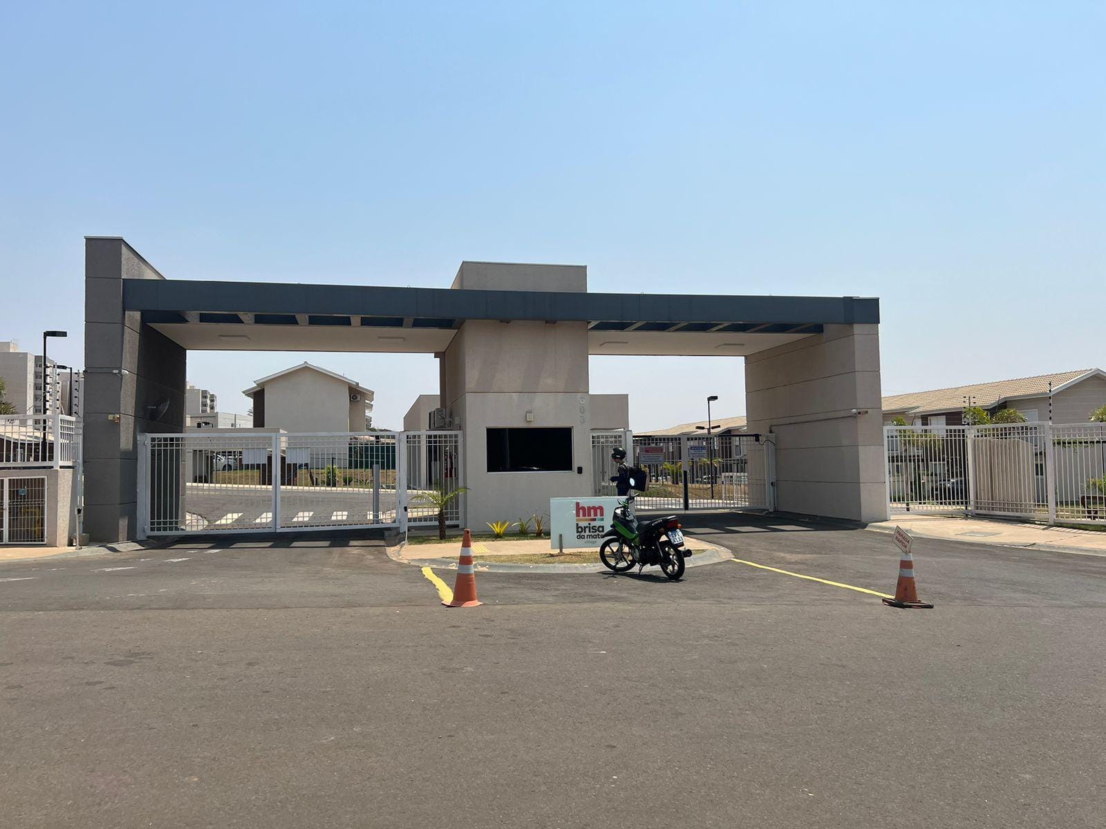 Casa à venda com 3 quartos, 84m² - Foto 2