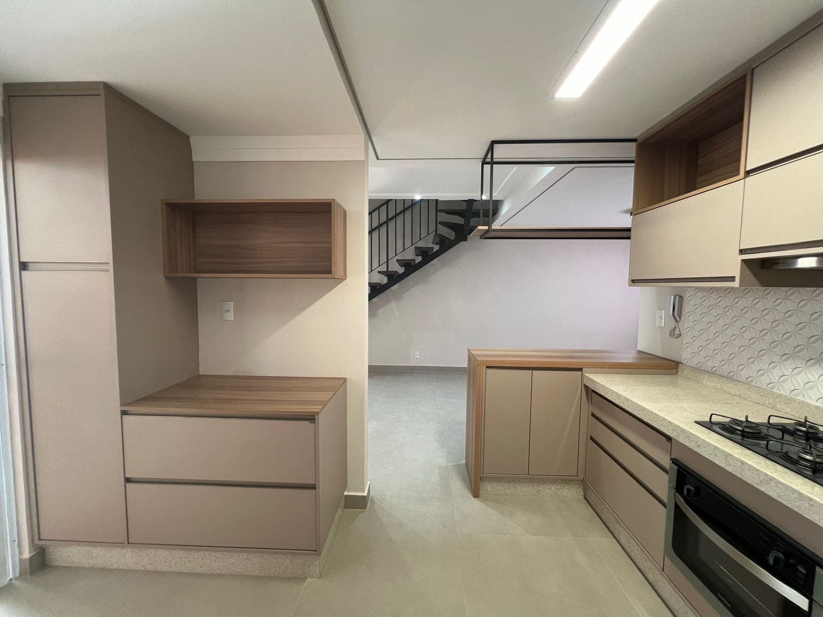 Casa à venda com 3 quartos, 84m² - Foto 14