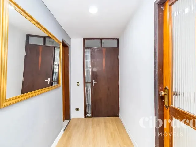 Casa 5 quartos e 5 banheiros, à venda, no bairro Seminário em Curitiba