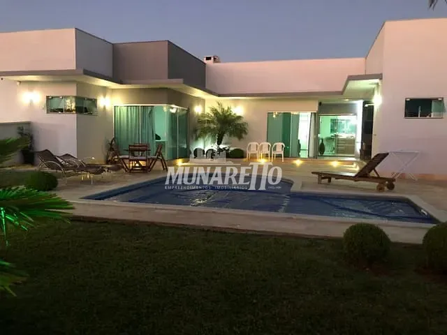 Casa com 318m² 2 quartos e 1 banheiro, à venda, no bairro Santo Antonio em Concórdia