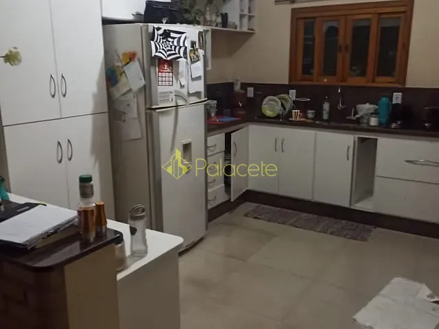Casa com 258m² 3 quartos e 4 banheiros, à venda, no bairro Caminho Novo em Tremembé