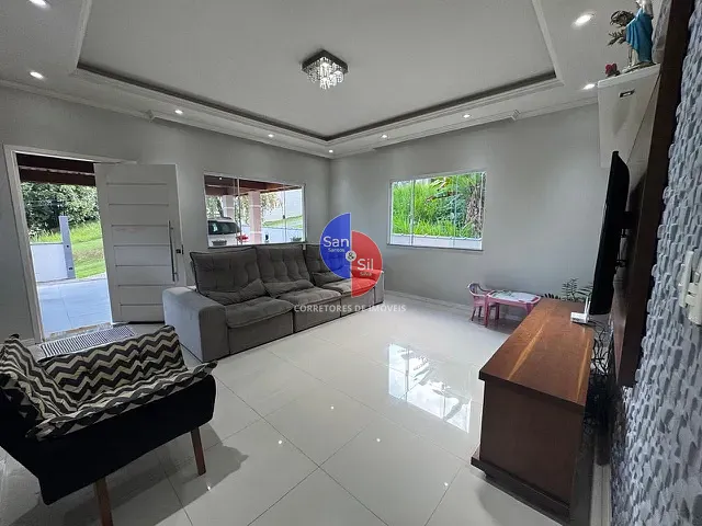 Casa com 455m² 3 quartos e 2 banheiros, à venda, no bairro Iconha em Guapimirim